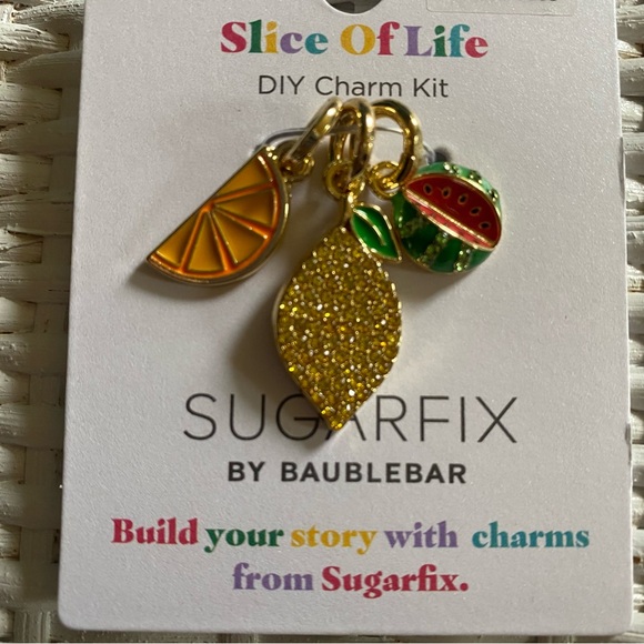 Gold Paperclip Chain Bracelet W/ (9) Charms
Rainbow Mushroom Fruit Yin Yang NWT - Picture 16 of 16